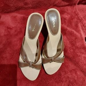 Soda Platform Strapless Sandal